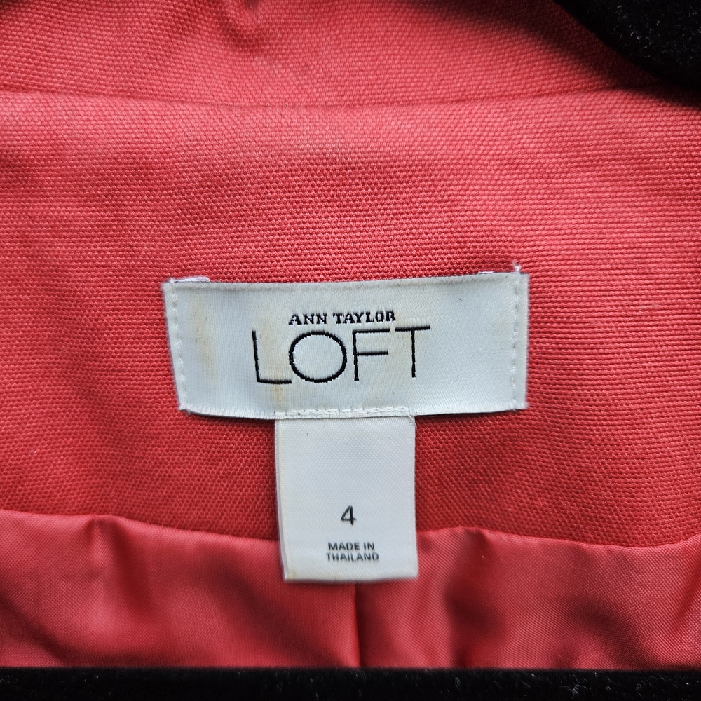 LOFT Cropped Jacket - Picture 4 of 8